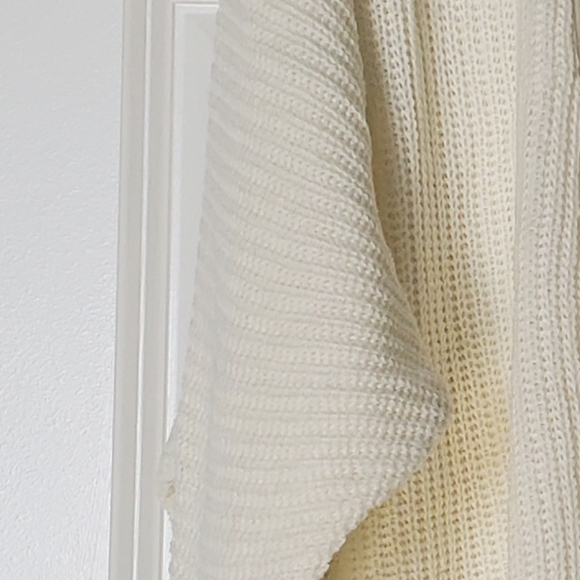 Cardigan - Picture 3 of 3